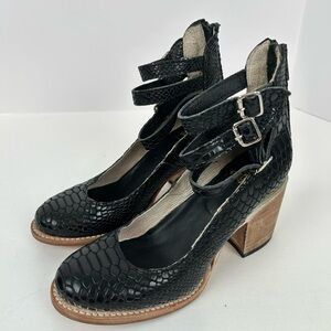 Freebird By Steven Randi Booties Black Snake Skin Size 6
